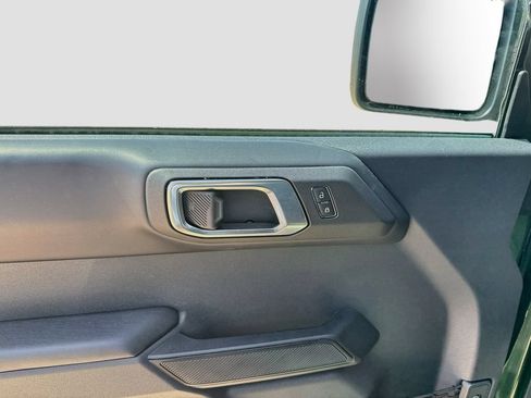 Used 2025 Ford Bronco Outer Banks AWD/4WD image 9