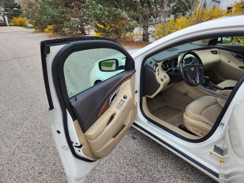 Used 2013 Buick LaCrosse Premium image 13