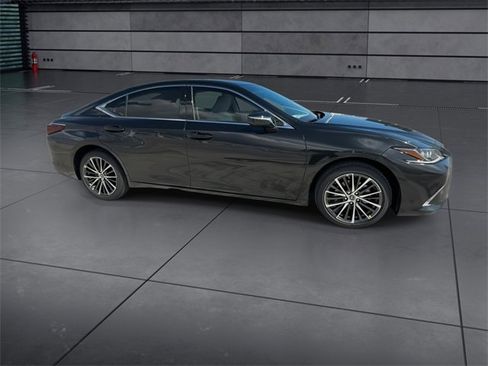 New 2025 Lexus ES 350 w/ Premium Package image 9
