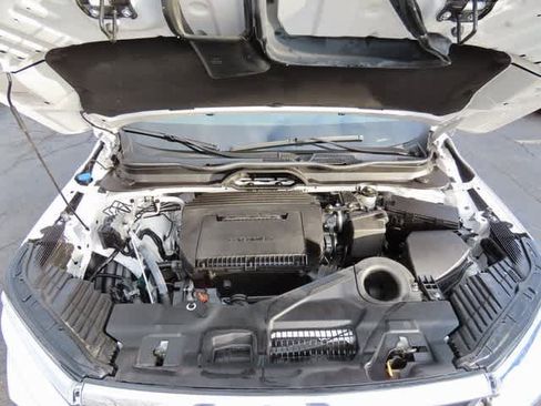 Certified 2023 Honda Pilot LX image 10