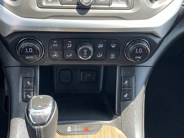 Used 2019 GMC Acadia SLE w/ LPO, Floor Liner Package AWD/4WD image 13