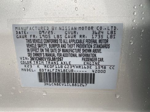 New 2025 Nissan Versa SV w/ Trunk Package image 32