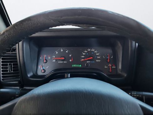 Used 2004 Jeep Wrangler X w/ Wheel Plus Group AWD/4WD image 16