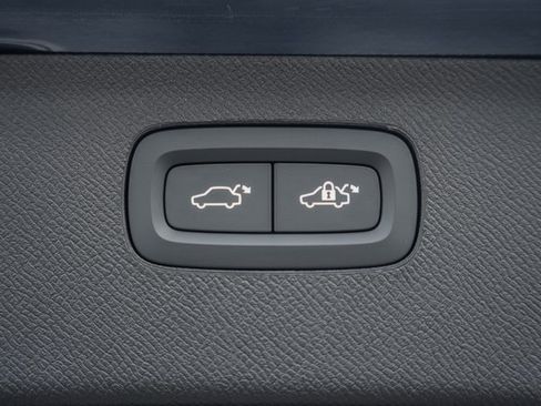 New 2026 Volvo XC90 T8 Plus image 10