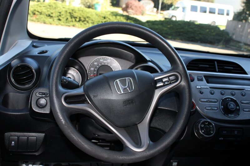 Used 2011 Honda Fit image 16