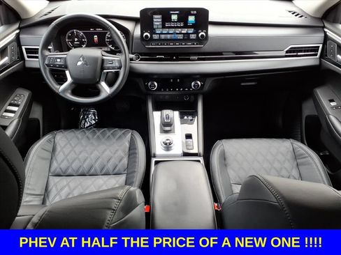 Used 2023 Mitsubishi Outlander SEL 40th Anniversary AWD/4WD image 12