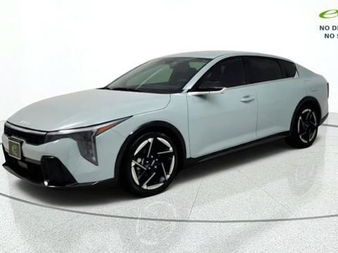 Used 2025 Kia K4 GT-Line FWD image 4
