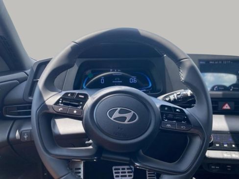 New 2025 Hyundai Elantra Sport FWD image 20