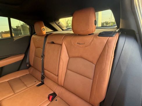 Used 2022 Cadillac XT4 Premium Luxury w/ Enhanced Visibility Package FWD image 19