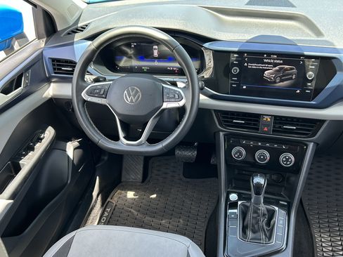Used 2023 Volkswagen Taos SE w/ Black Wheel Package FWD image 12