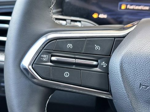 New 2026 Chevrolet Traverse LT w/ Driver Confidence Package image 33