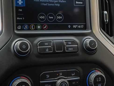 Used 2019 Chevrolet Silverado 1500 LT w/ Texas Edition image 34