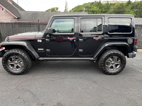 Used 2018 Jeep Wrangler Unlimited Rubicon AWD/4WD image 16