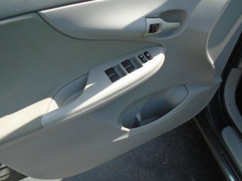 Used 2009 Toyota Corolla LE w/ All Weather Guard Pkg FWD image 21
