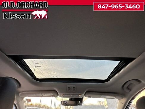 Used 2024 Nissan Murano Platinum w/ Cargo Package image 11