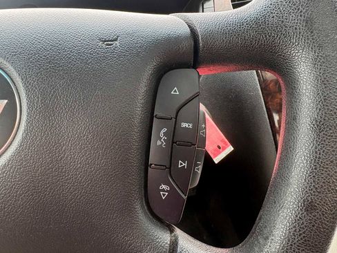Used 2015 Chevrolet Impala LT w/ LT Sunroof Package FWD image 12