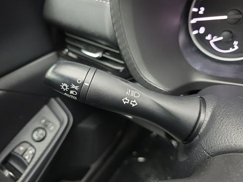 Used 2024 Nissan Sentra SV image 24