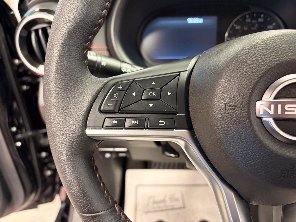 Used 2023 Nissan Kicks SR FWD image 11