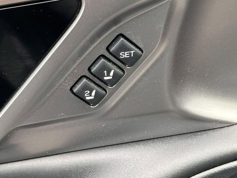 Used 2023 Subaru Outback Limited XT image 17