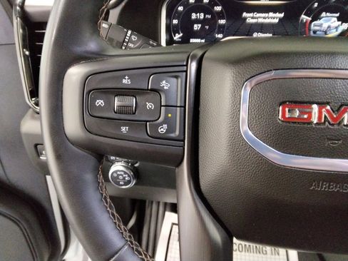 Used 2025 GMC Sierra 2500 AT4 image 12