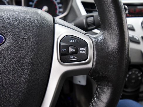 Used 2013 Ford Fiesta SE image 22