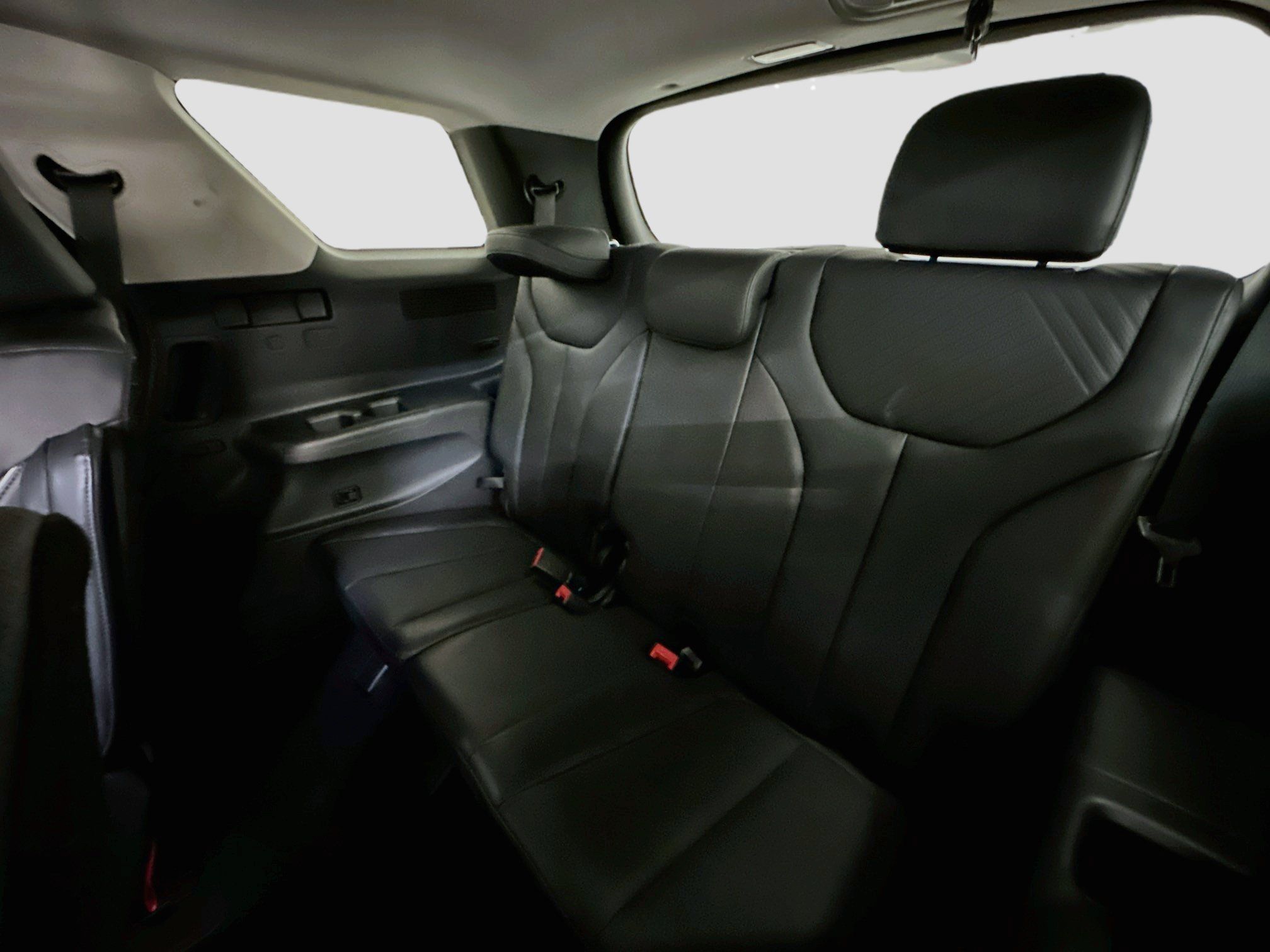 Used 2025 Hyundai Palisade SEL AWD/4WD image 30