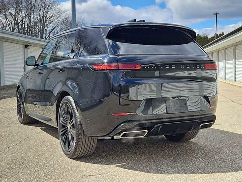 Used 2025 Land Rover Range Rover Sport Dynamic SE AWD/4WD image 4