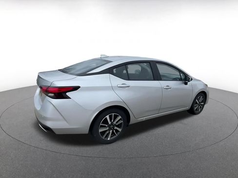 Used 2025 Nissan Versa SV image 15