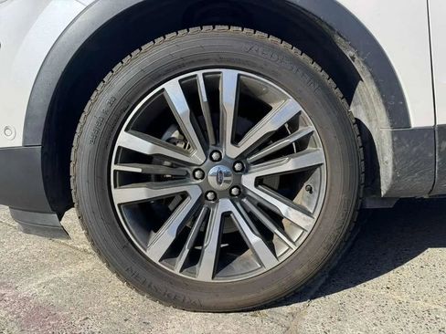 Used 2016 Ford Explorer Platinum image 20