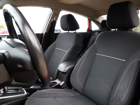 Used 2014 Ford Fiesta SE FWD image 6