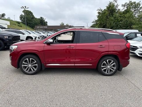 Used 2019 GMC Terrain Denali w/ Advanced Safety Package AWD/4WD image 2