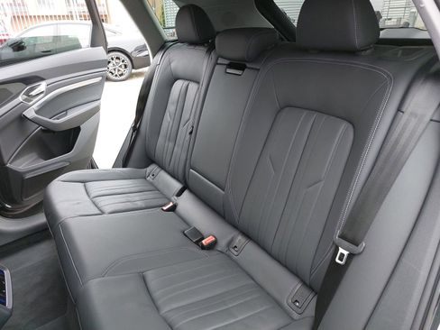 Certified 2023 Audi e-tron Premium Plus w/ Premium Plus Package AWD/4WD image 14