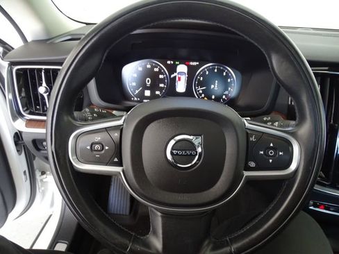 Used 2022 Volvo S60 B5 Inscription AWD/4WD image 6