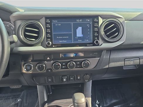 Used 2021 Toyota Tacoma TRD Off-Road AWD/4WD image 20