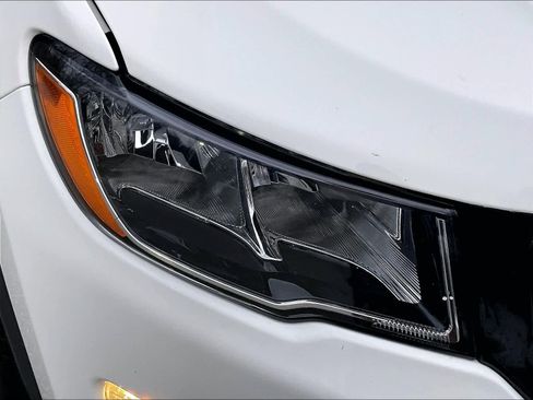 Used 2019 Jeep Compass Latitude w/ Cold Weather Group image 44