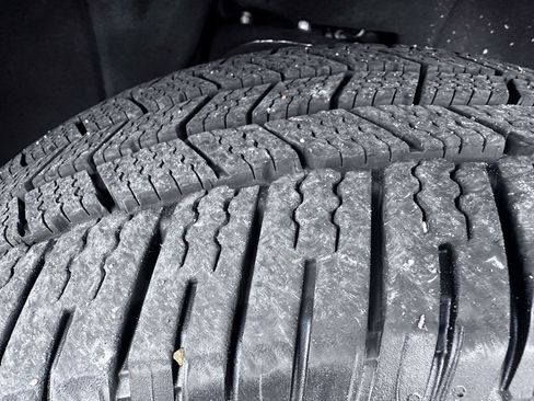 Used 2020 Cadillac Escalade Luxury image 16