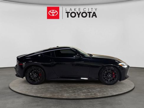 Used 2024 Nissan Z Performance w/ Floor Mat Package RWD image 11