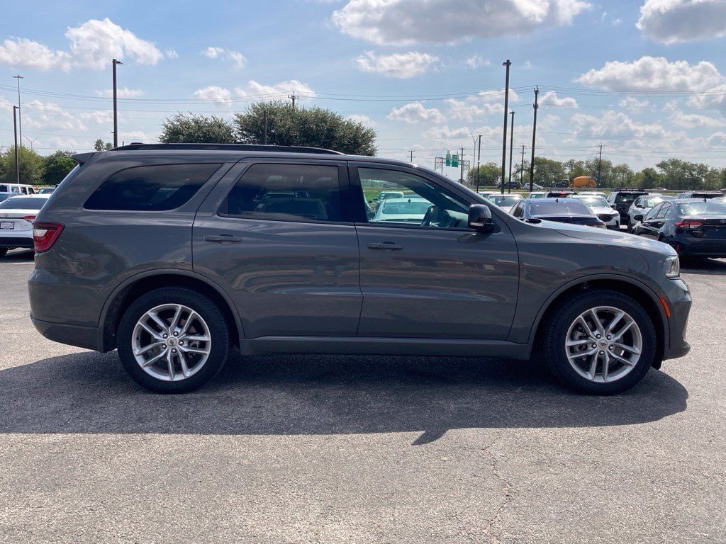 Used 2024 Dodge Durango GT RWD image 4