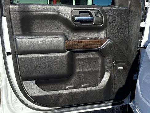 Used 2021 GMC Sierra 1500 Elevation w/ Preferred Package image 25