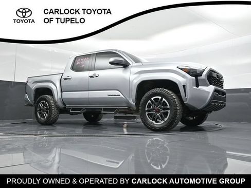 Used 2025 Toyota Tacoma TRD Sport w/ TRD Sport Upgrade Package AWD/4WD image 55