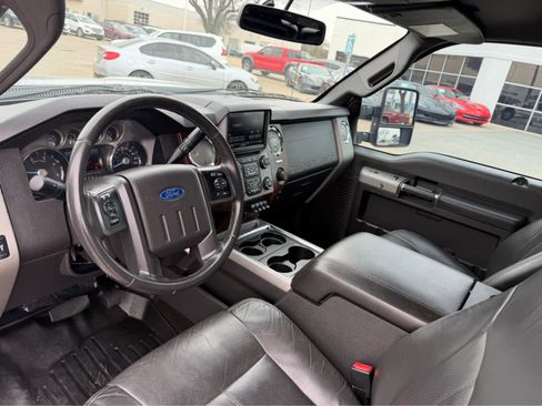 Used 2014 Ford F250 Lariat w/ Chrome Package image 7