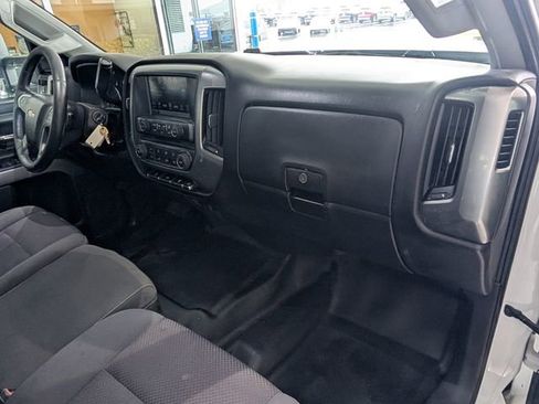 Used 2018 Chevrolet Silverado 3500 LT AWD/4WD image 17