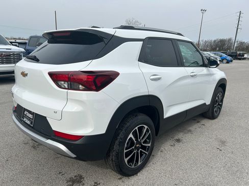 New 2026 Chevrolet TrailBlazer LT w/ Convenience Package AWD/4WD image 6