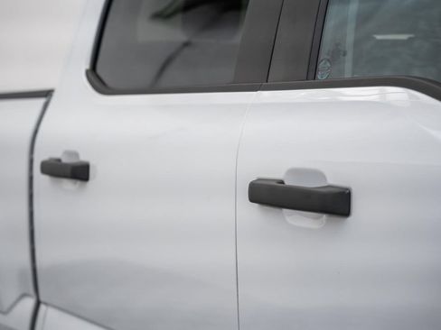 Used 2021 Ford F150 XLT AWD/4WD image 18