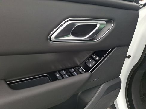 New 2026 Land Rover Range Rover Velar S AWD/4WD image 8