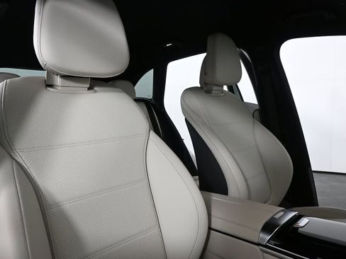 Used 2026 Mercedes-Benz GLC 300 image 20