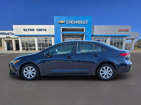 Used 2023 Toyota Corolla LE image 11