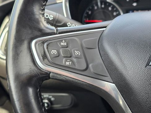 Used 2019 Chevrolet Equinox LT FWD image 25