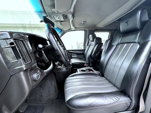 Certified 2013 Chevrolet Express 1500 RWD image 11