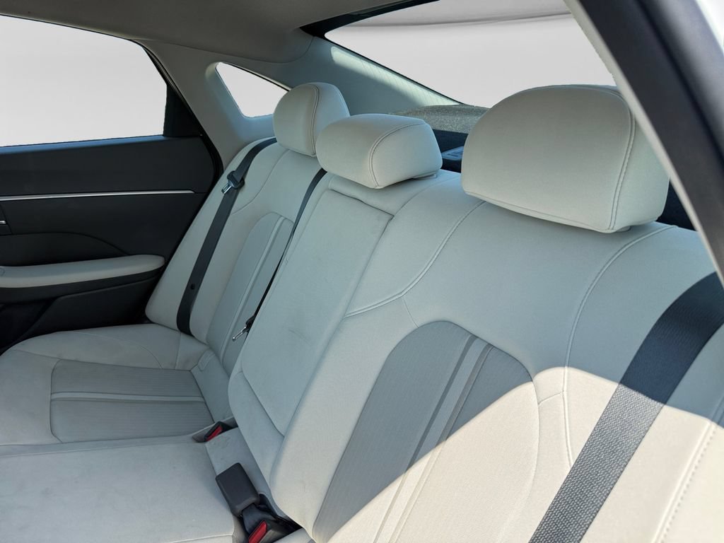 Used 2025 Hyundai Sonata SEL FWD image 36